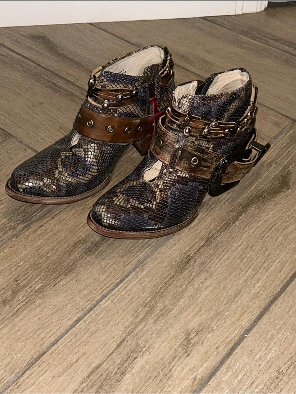 freebird Saloon boots, size 9